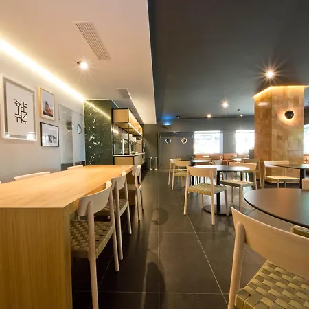 아테네아 발레스 4*