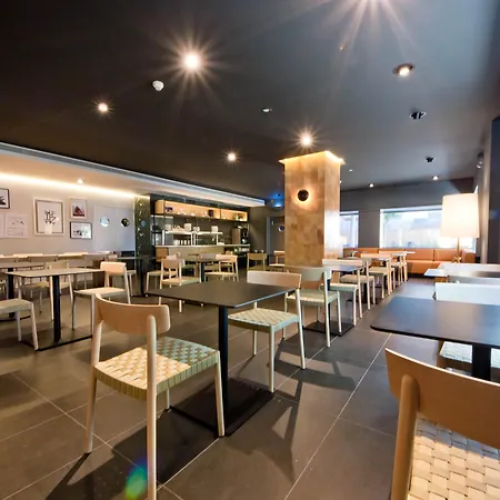 Hotel Atenea Valles 4*