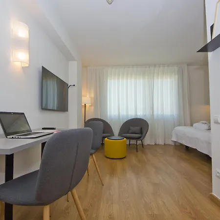 Hotel Atenea Valles 4*