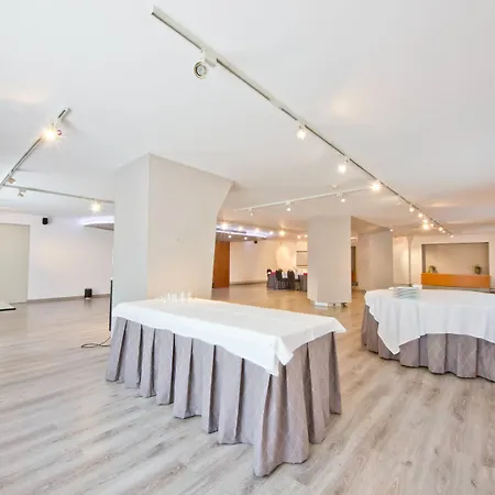 Atenea Valles 4* Granollers