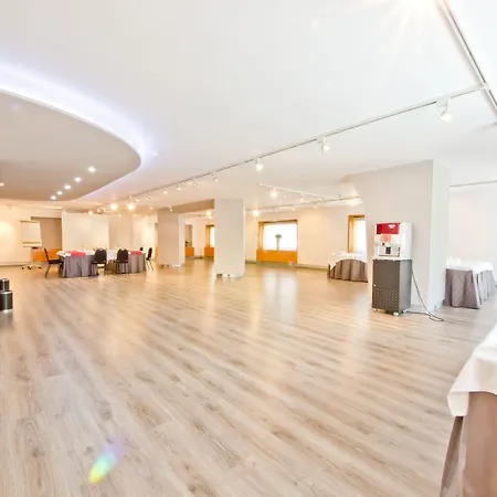 雅典娜山谷公寓式酒店 4*